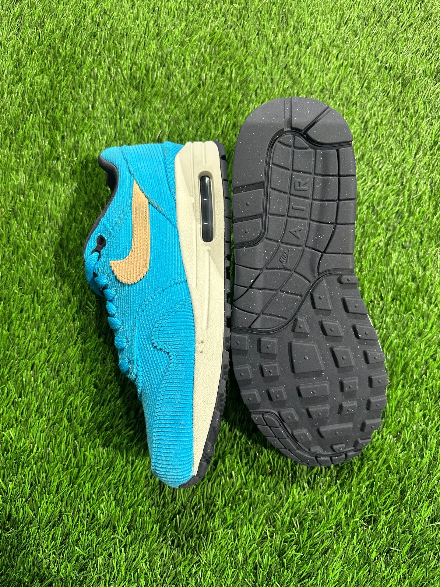 Air Max 1 Corduroy Baltic Blue 6Y/7.5W