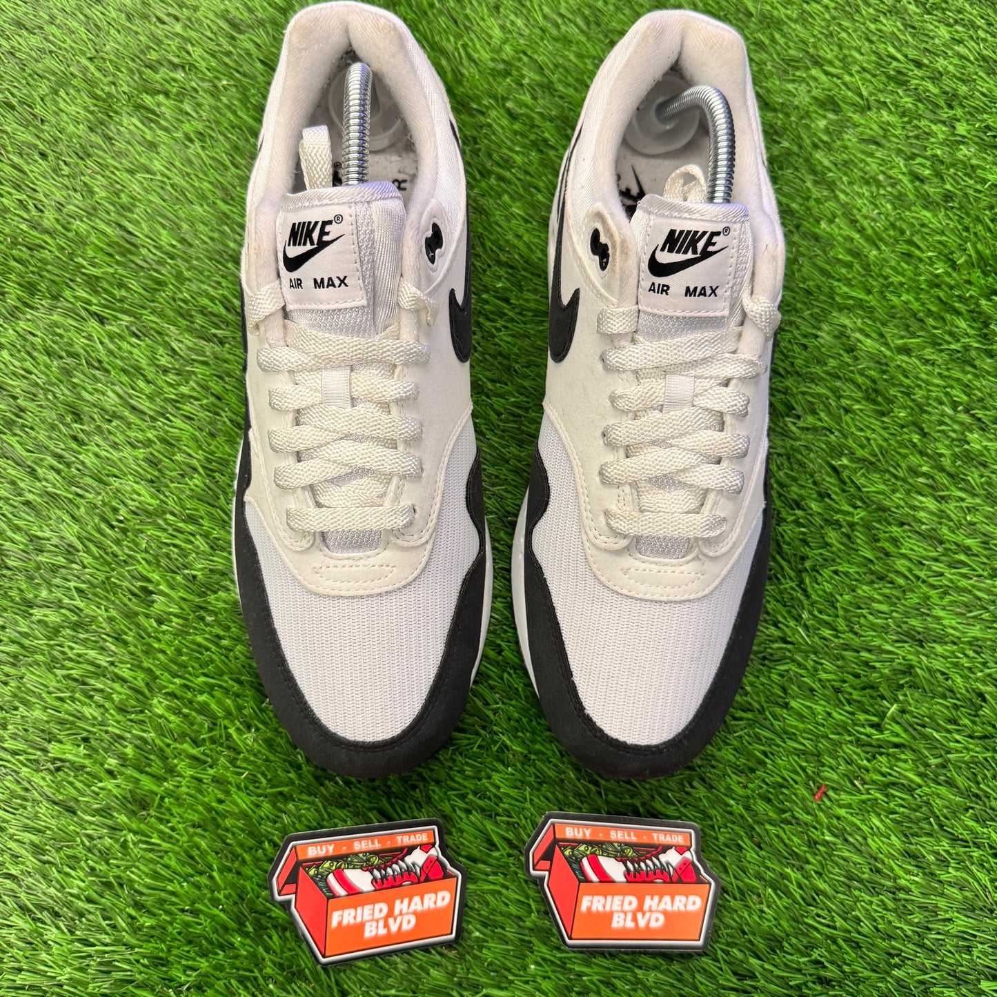 Air Max 1 White Black Neutral Grey (Women's) SIZE 9.5M/11W