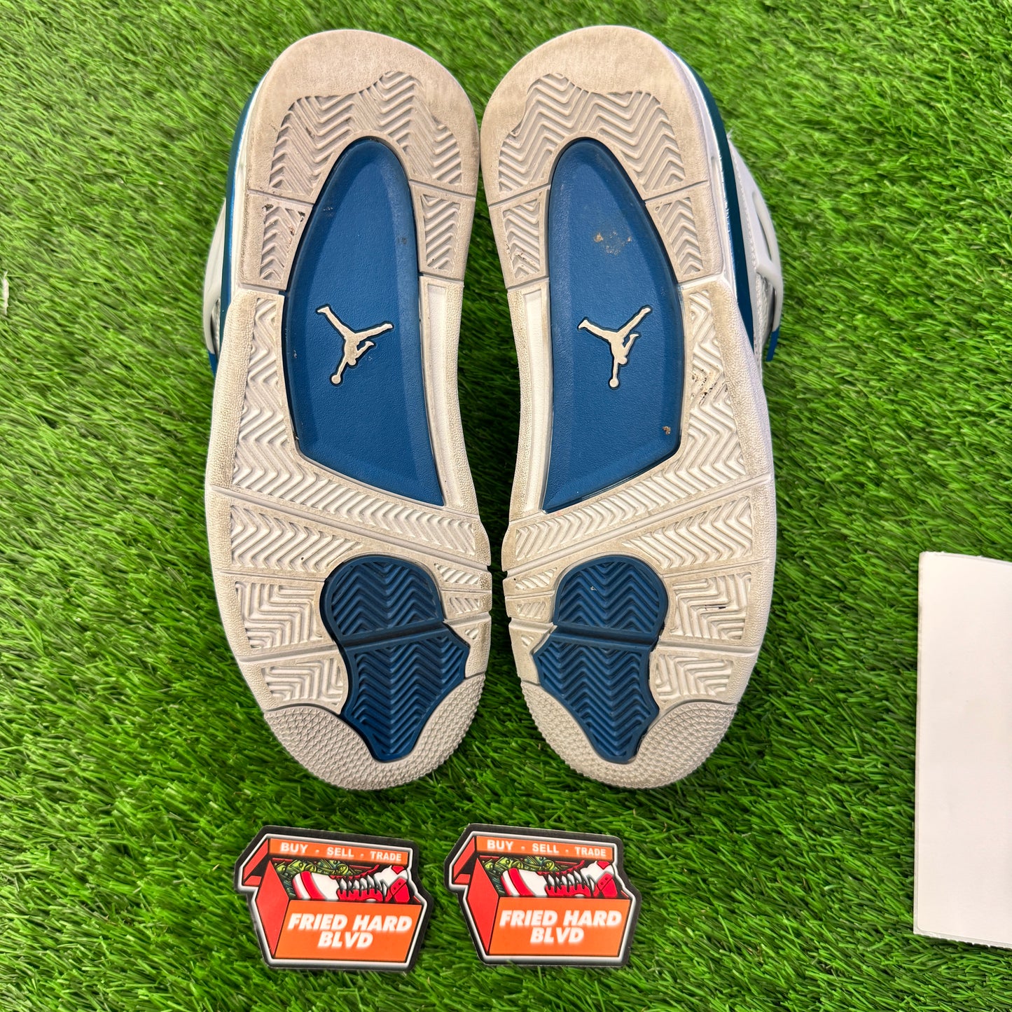 Jordan 4 Retro Military Blue (2024) (GS) SIZE 7Y/8.5W