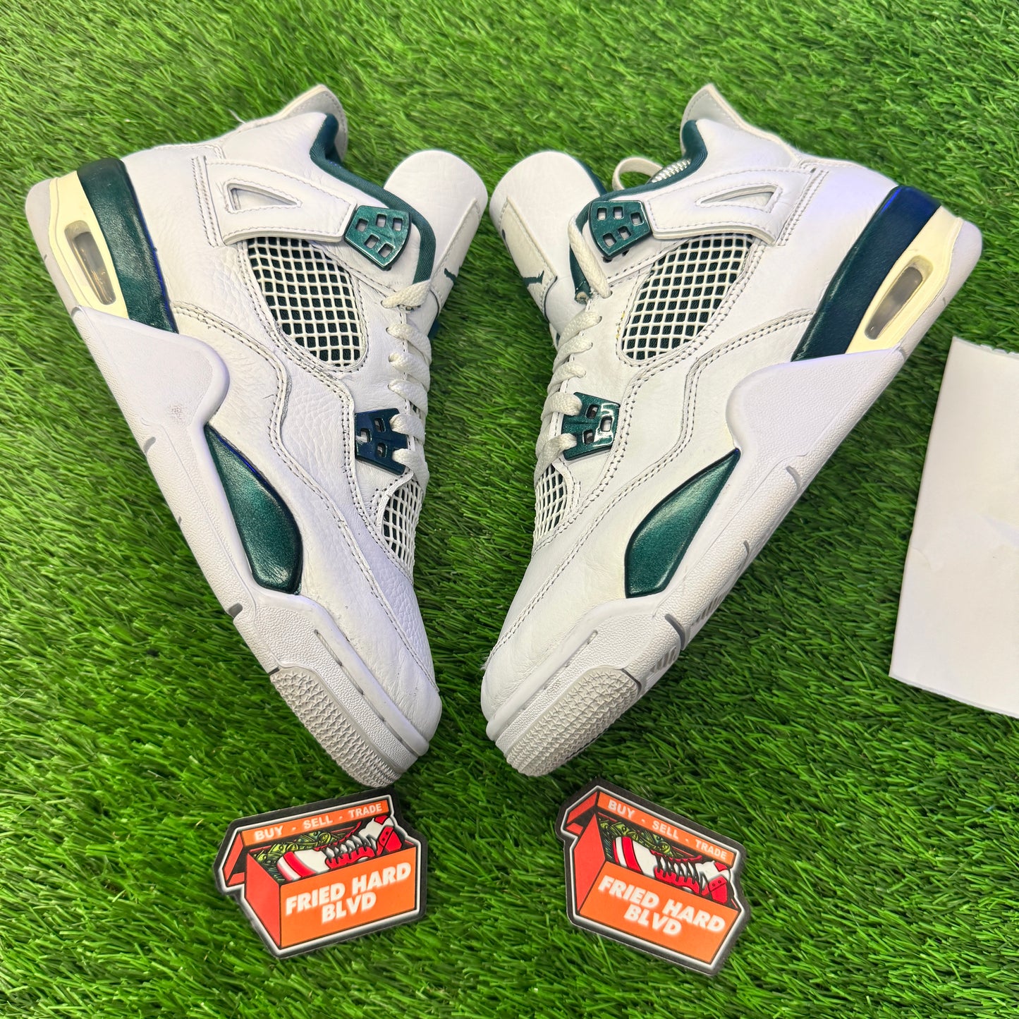 Jordan 4 Retro Oxidized Green (GS) 7Y/8.5W
