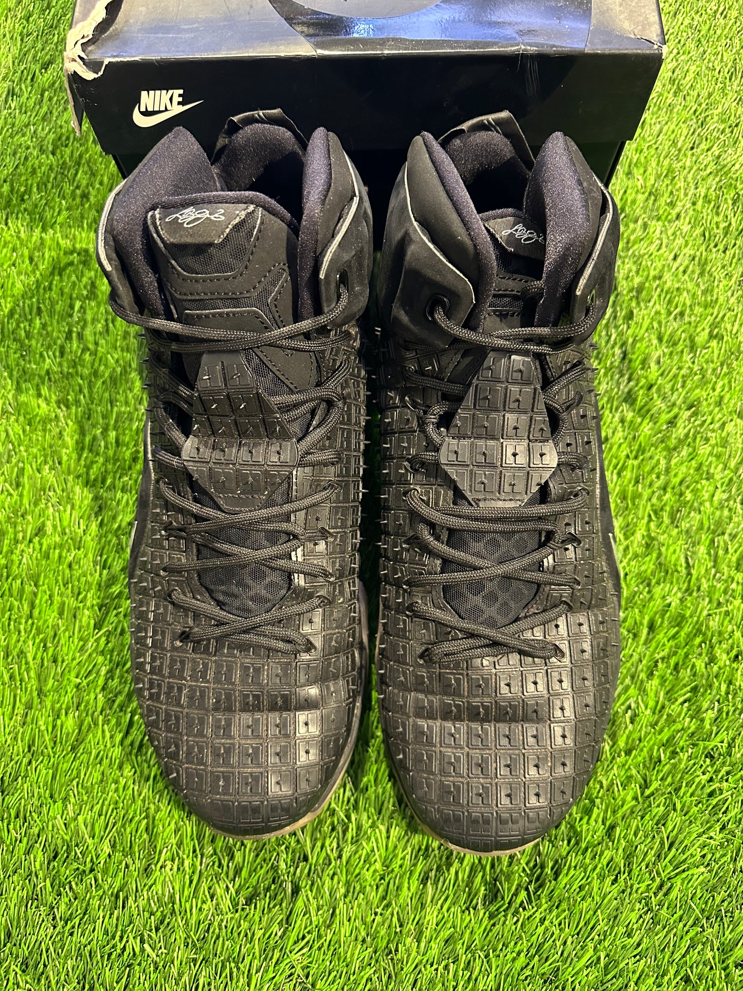 Nike LeBron 12 EXT Rubber City 10.5M/12W