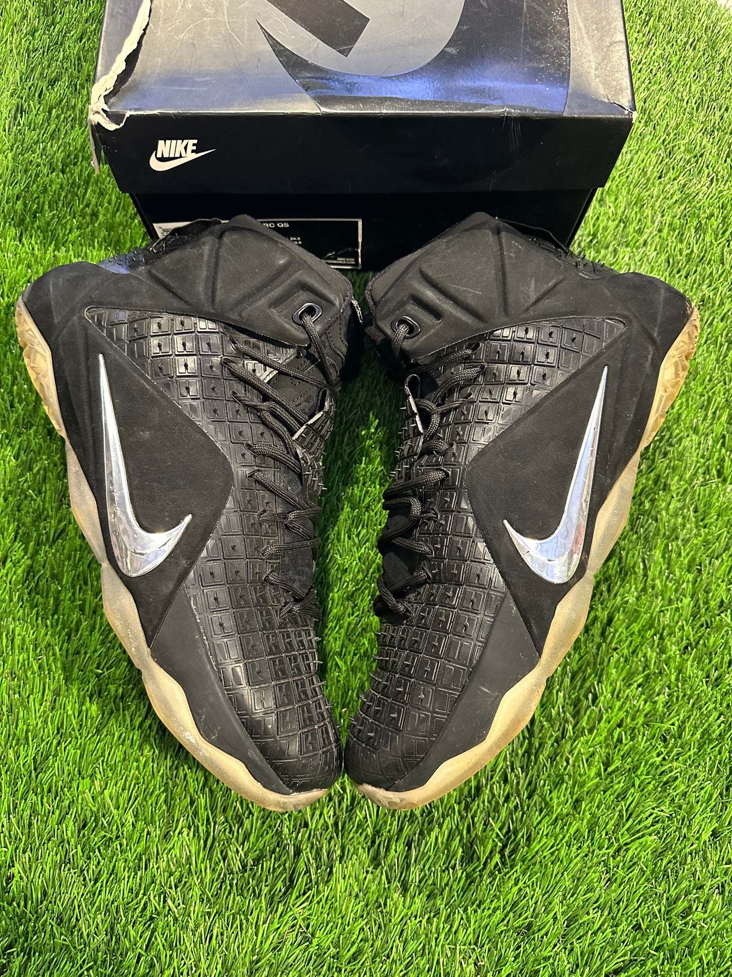 Nike LeBron 12 EXT Rubber City 10.5M/12W