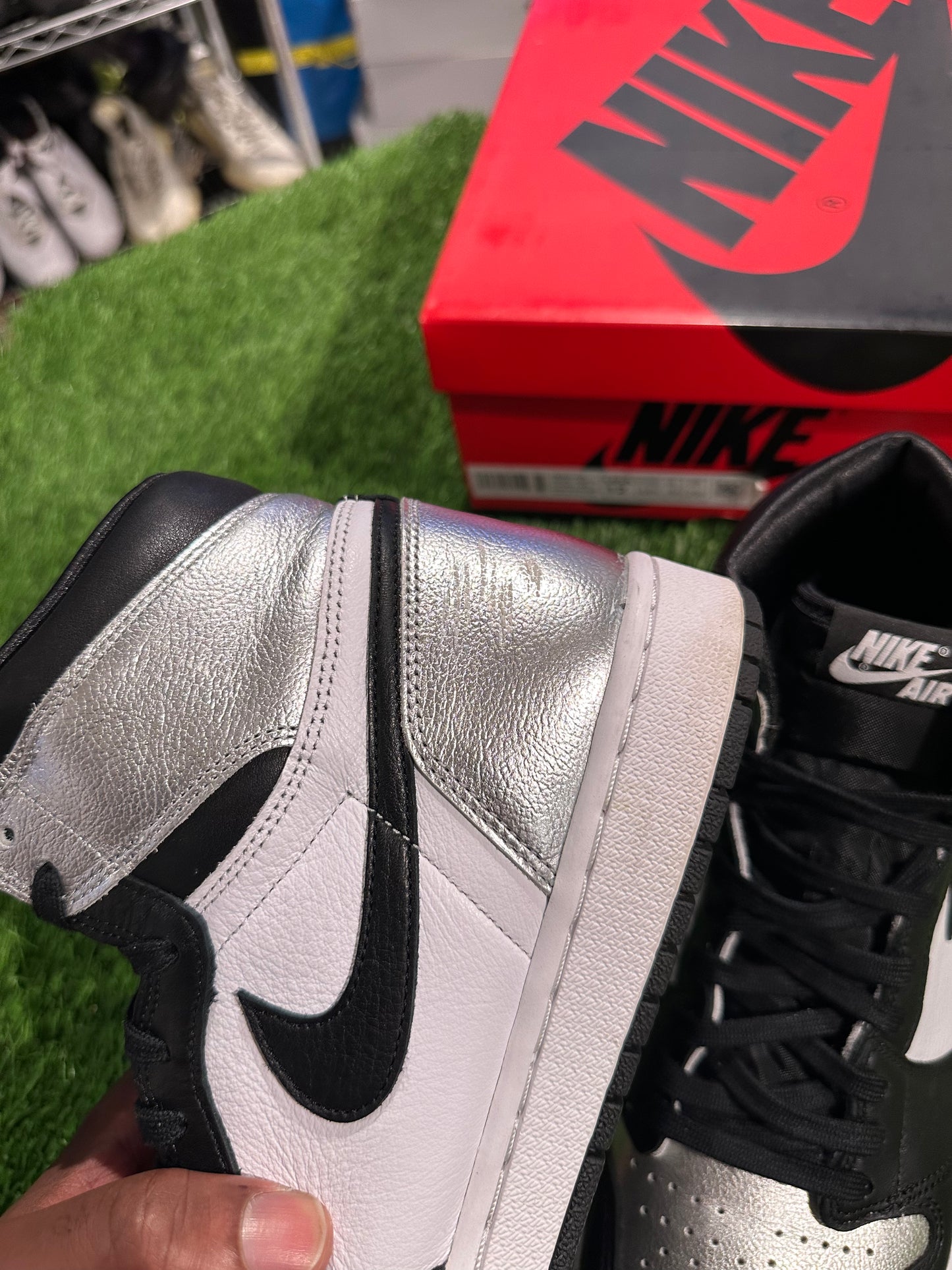 Jordan 1 Retro High Silver Toe (Women's) 10.5M/12W