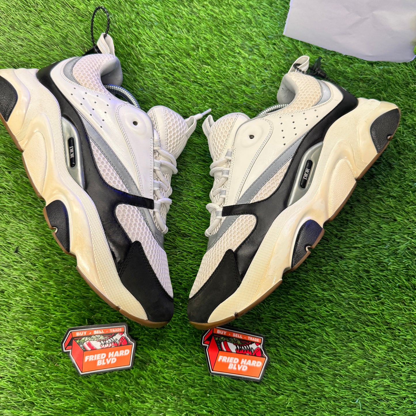 Dior B22 'White Black Gum' 11M/12.5W