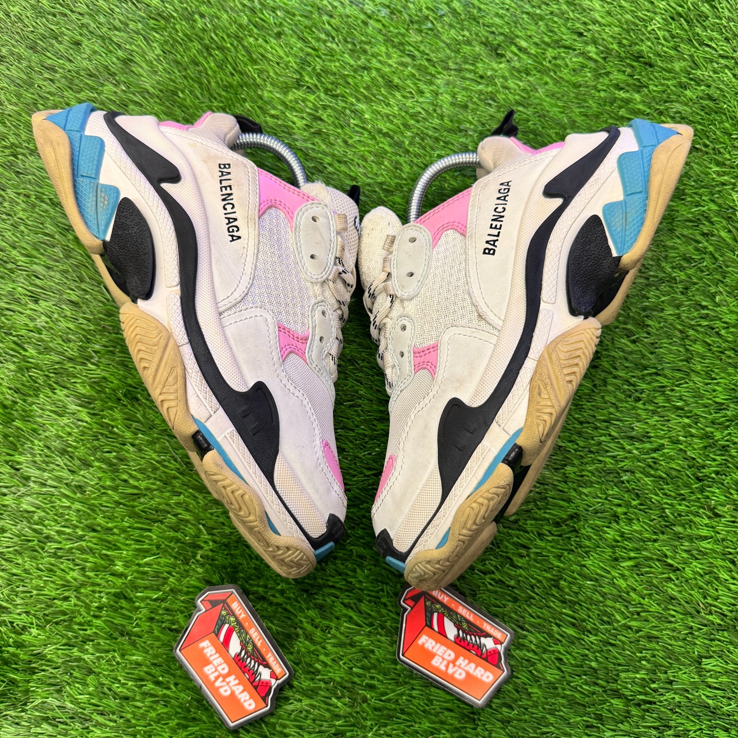 WOMEN'S WHITE PINK BALENCIAGA SIZE 7.5M/9W