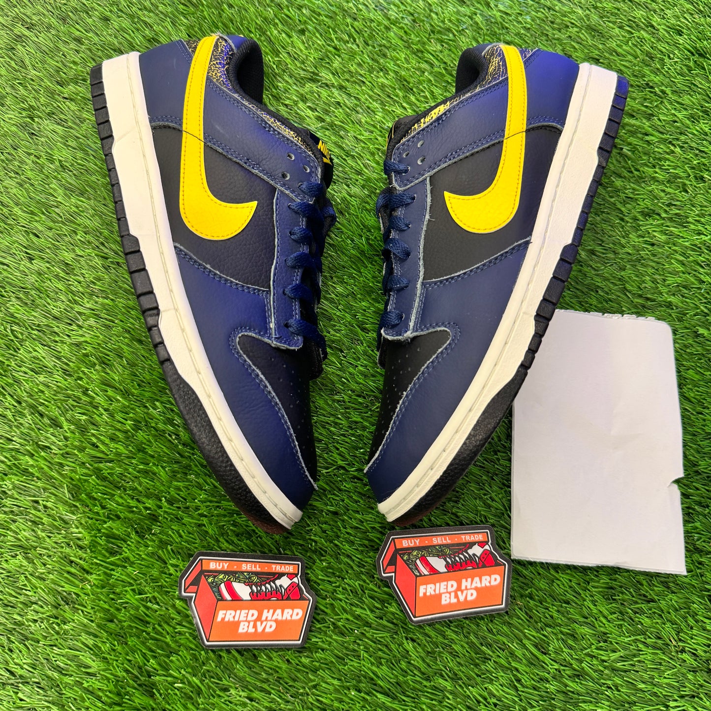 Dunk Low Vintage Michigan SIZE 11M/12.5W