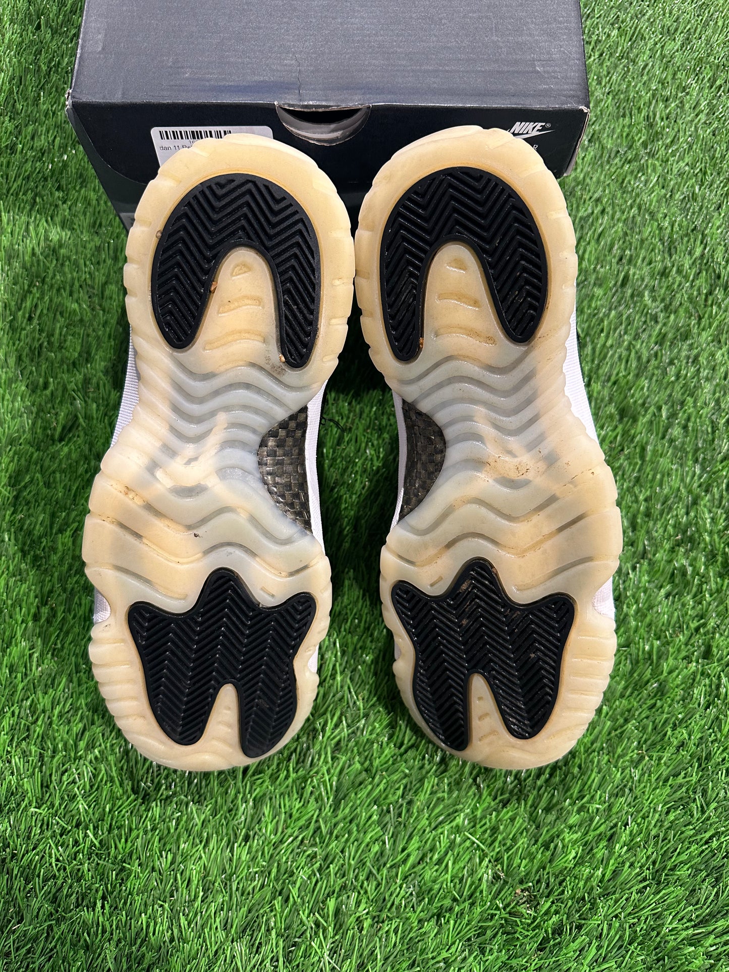 Jordan 11 Retro DMP Gratitude (2023) (GS)