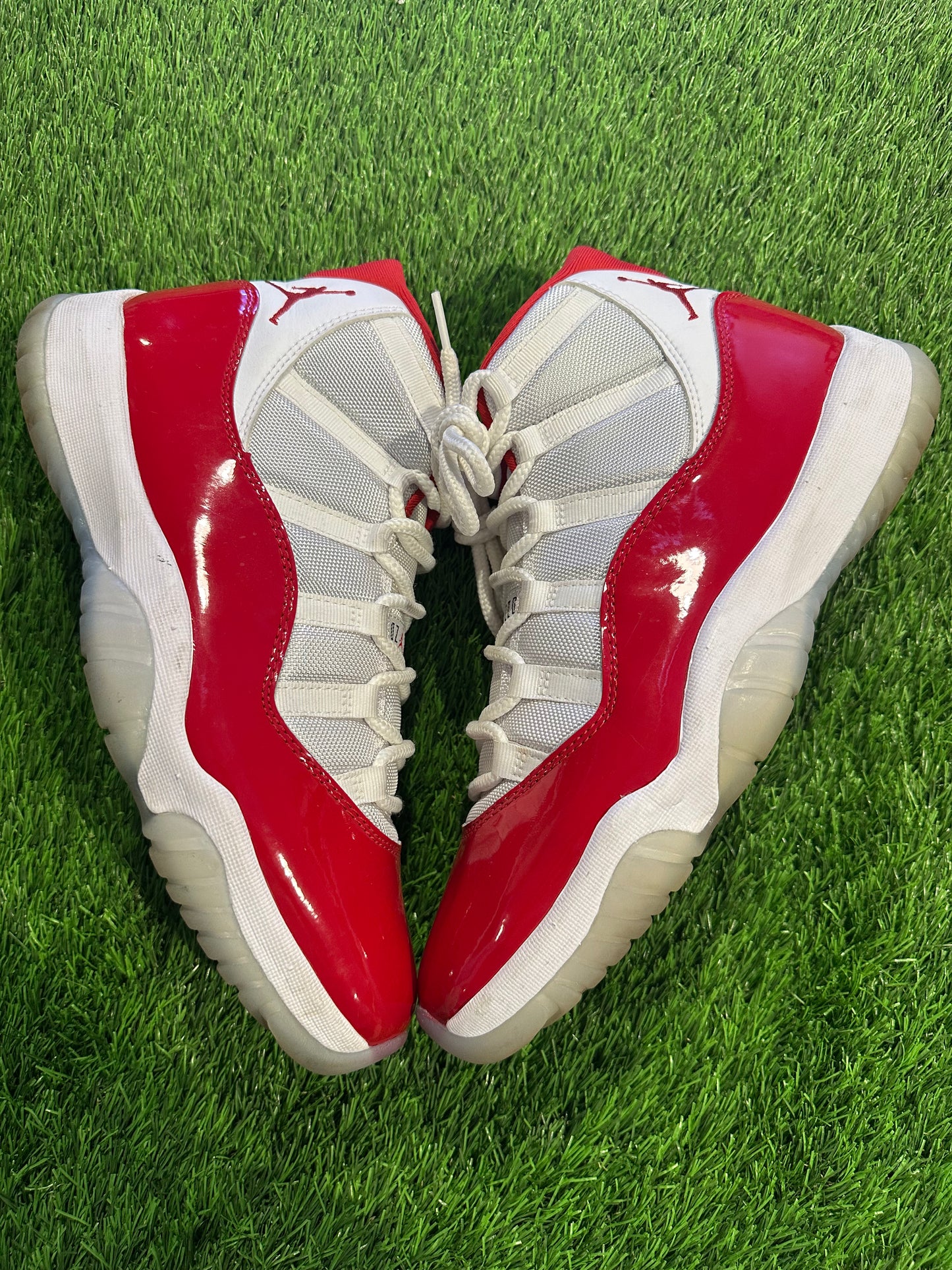 Jordan 11 Retro Cherry (2022)