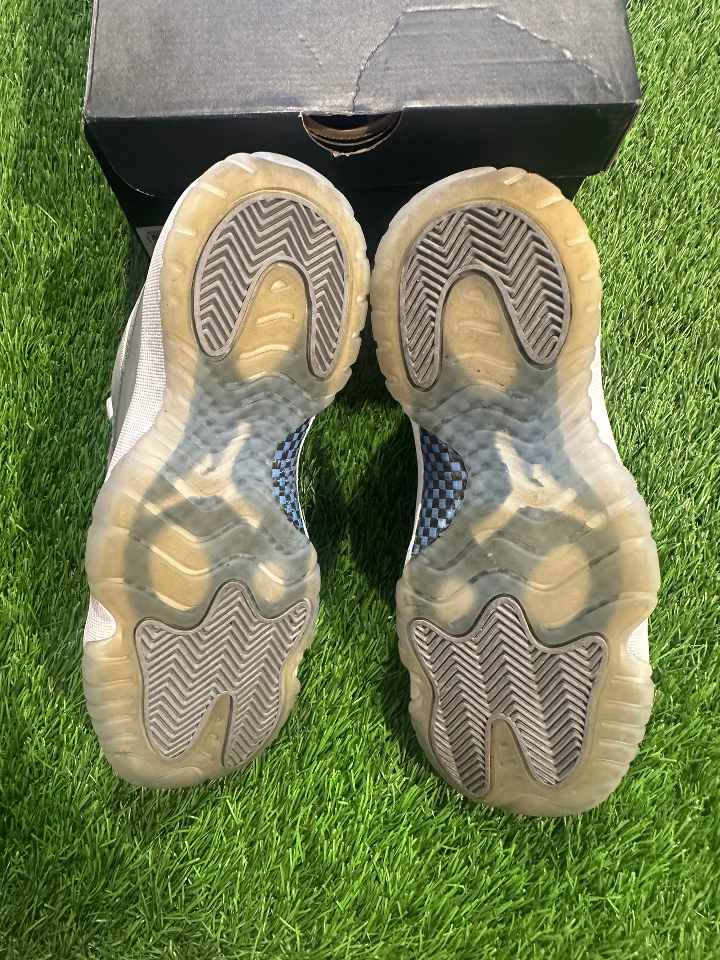 Jordan 11 Retro Low Cement Grey (GS)