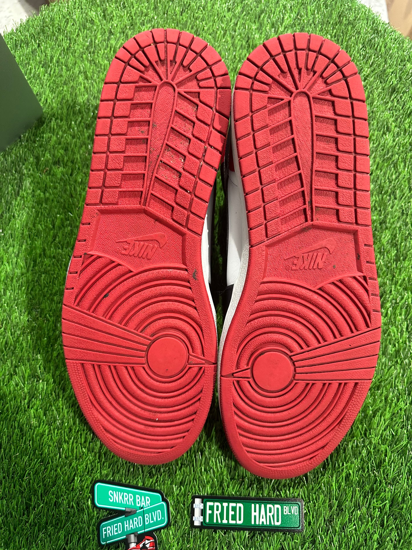 Jordan 1 Mid Bred (2013)