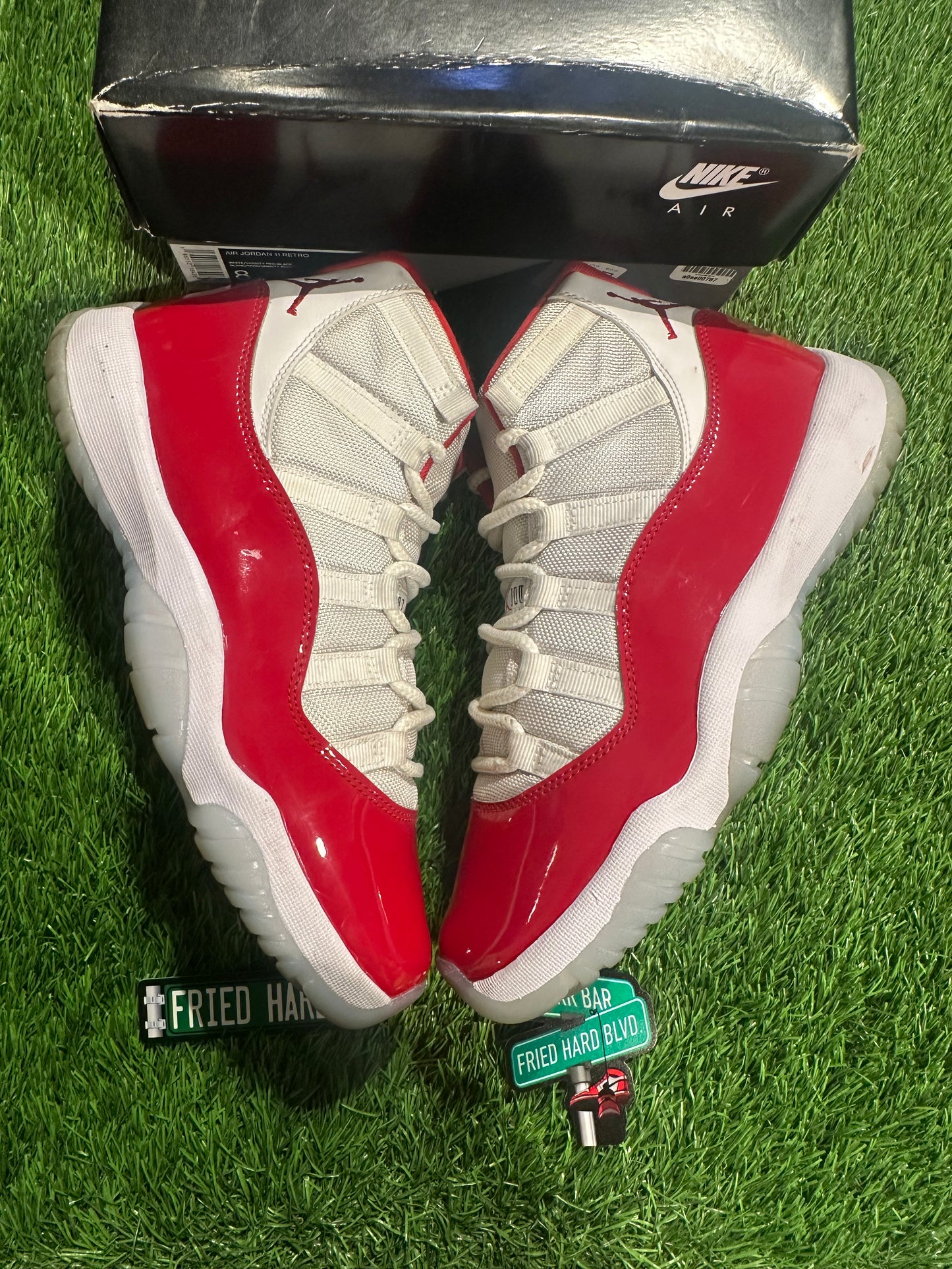 Jordan 11 Retro Cherry (2022)