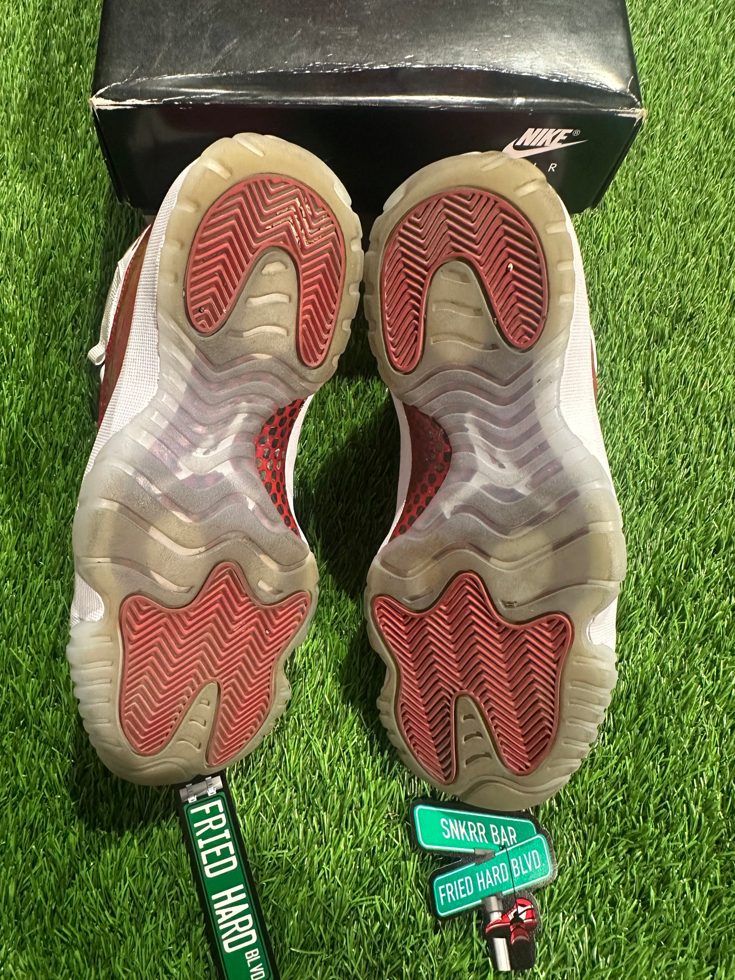 Jordan 11 Retro Cherry (2022)