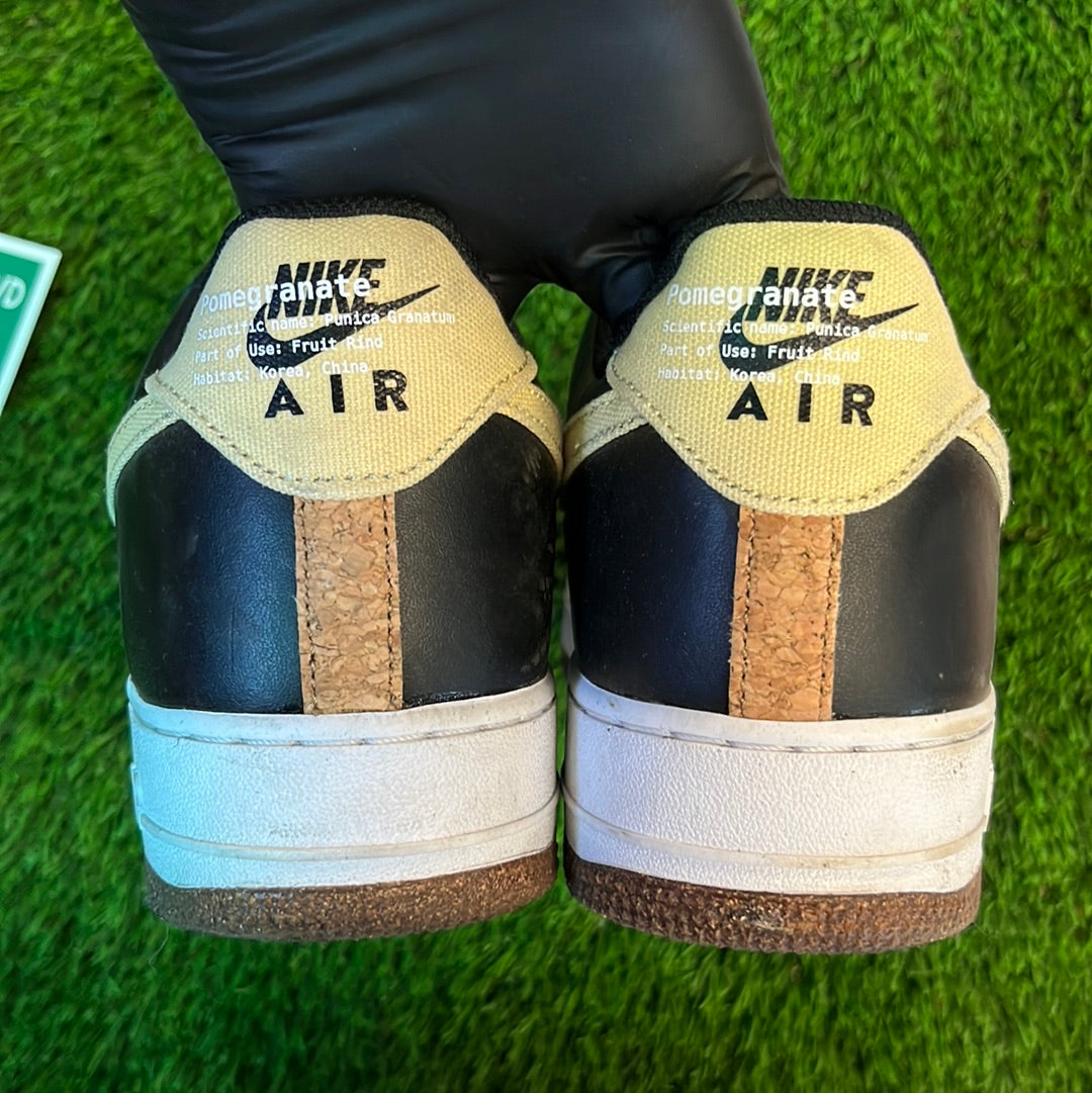 Air Force 1 '07 LV8 'Pomegranate'