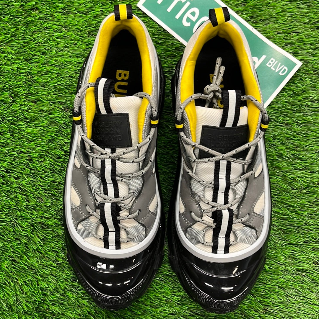 Burberry Arthur 'Black/Grey/Yellow'