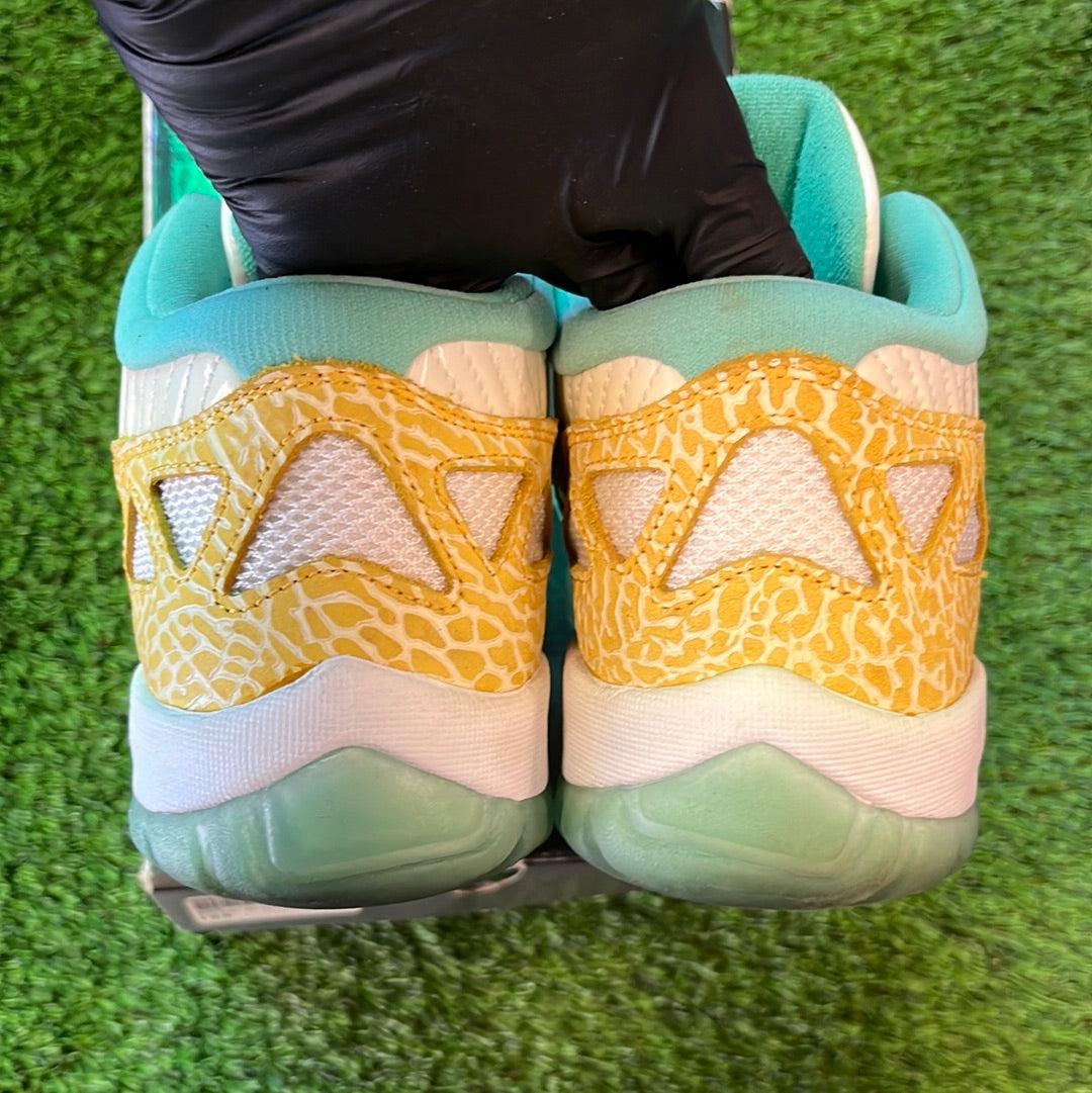 Air Jordan 11 Retro Low LS 'Azure'