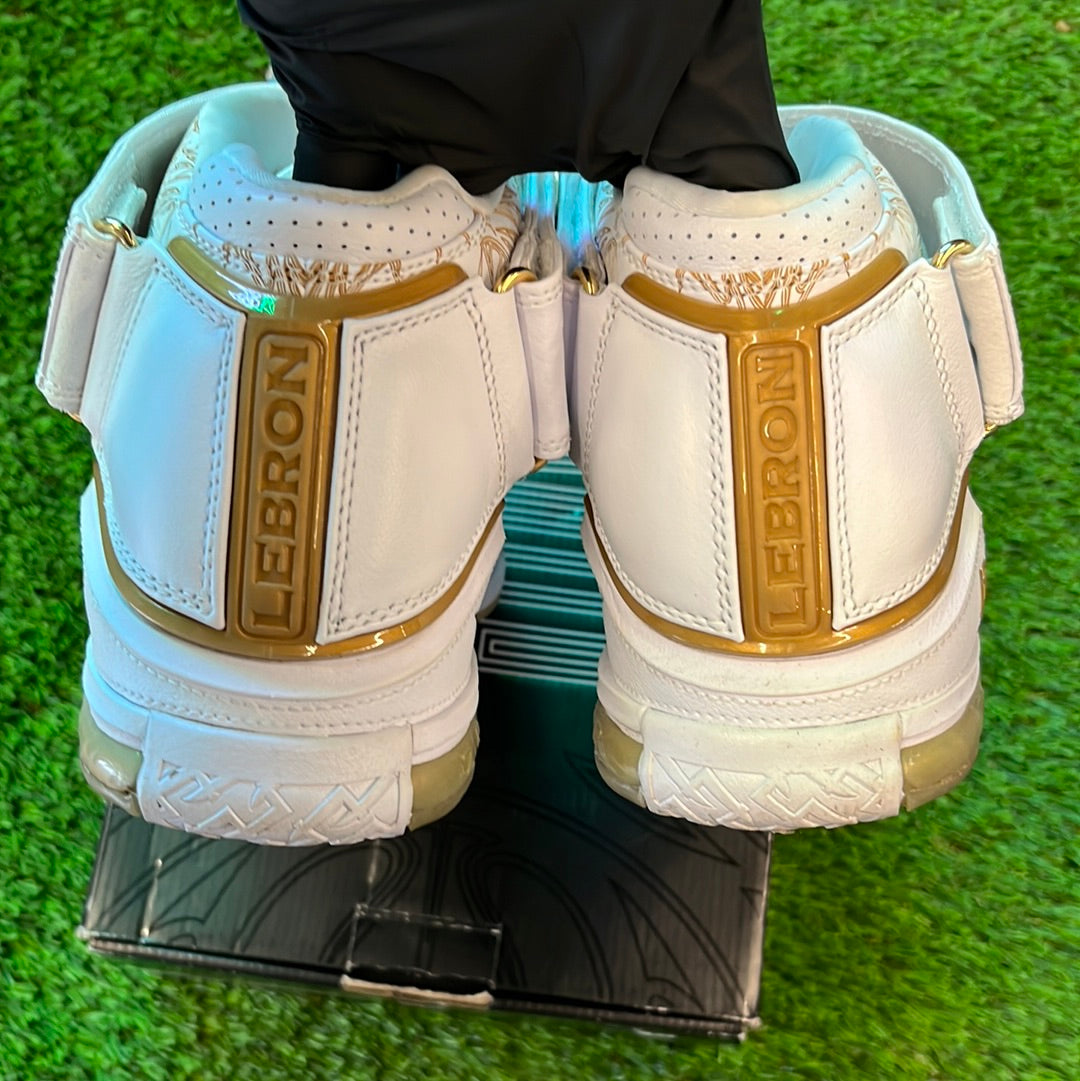 Zoom Lebron 2 Retro 'Maccabi' 2022