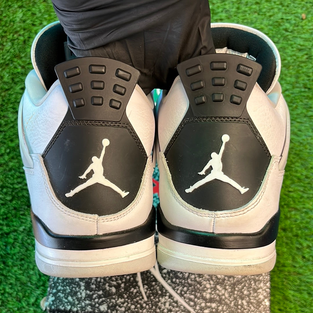 Air Jordan 4 Retro 'Military Black'
