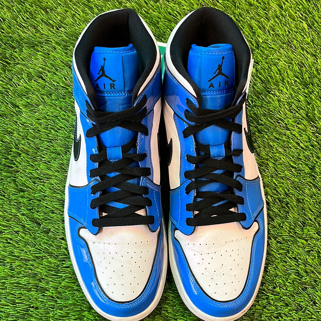 Air Jordan 1 Mid SE 'Signal Blue'
