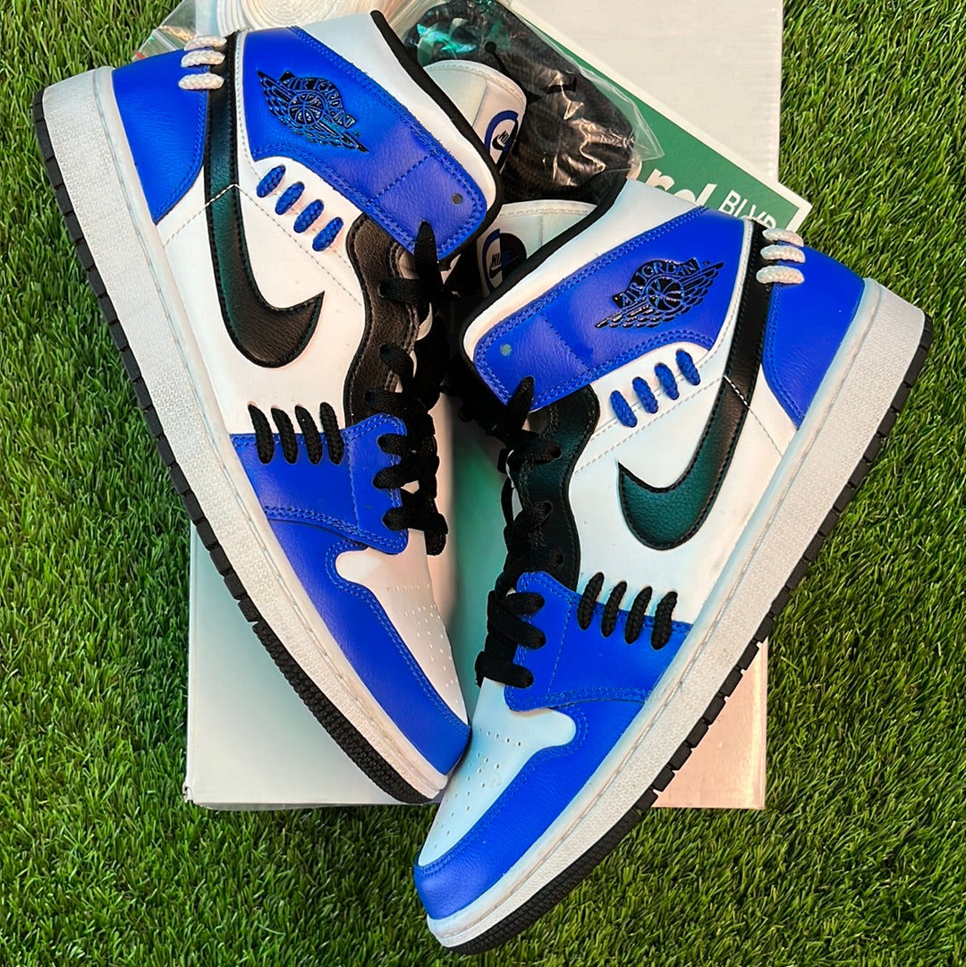 Wmns Air Jordan 1 Mid 'Sisterhood'