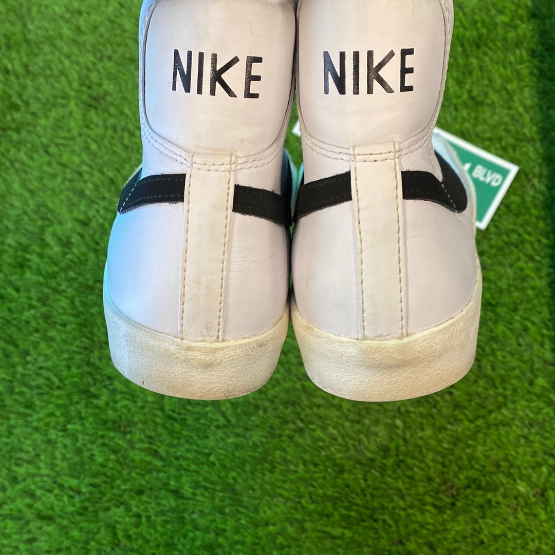 Wmns Blazer Mid 77 Vintage 'White Black'