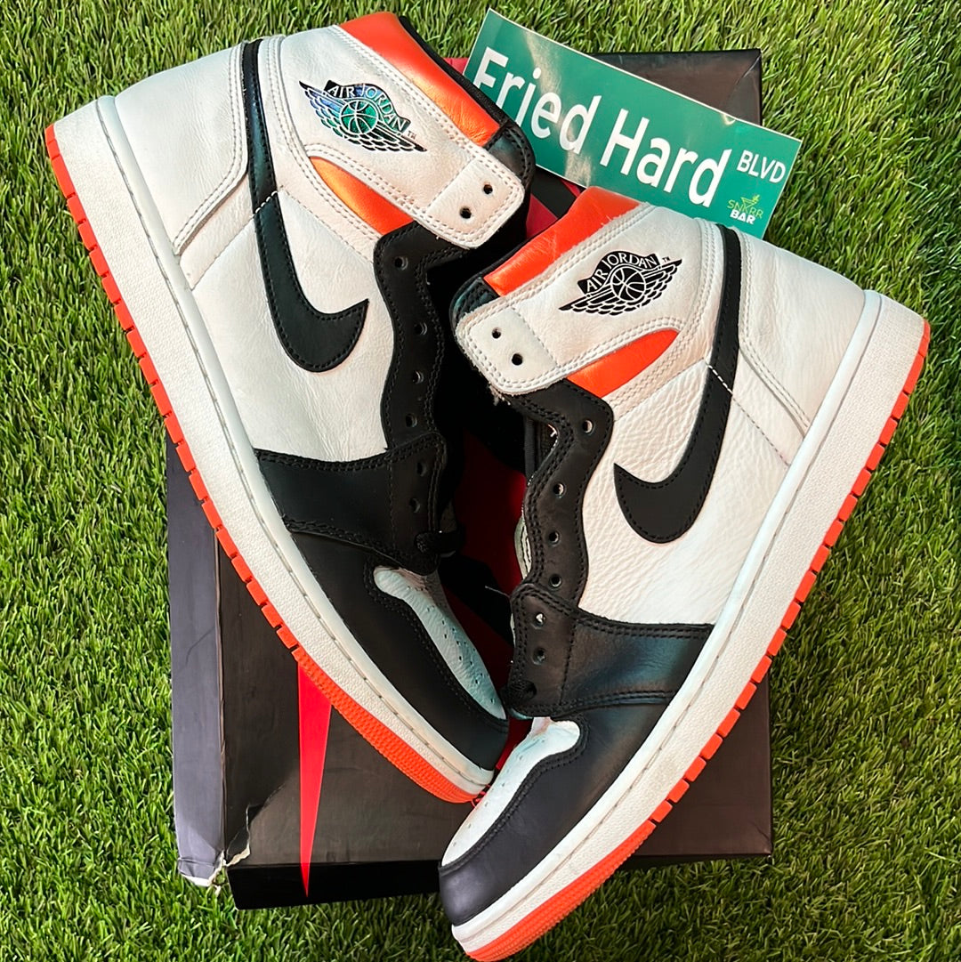 Air Jordan 1 Retro High OG 'Electro Orange'