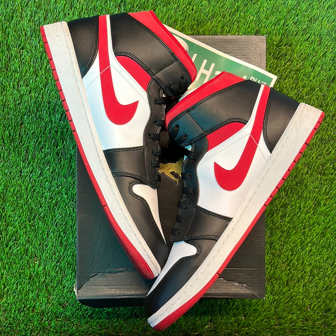 Air Jordan 1 Mid 'Black Gym Red'