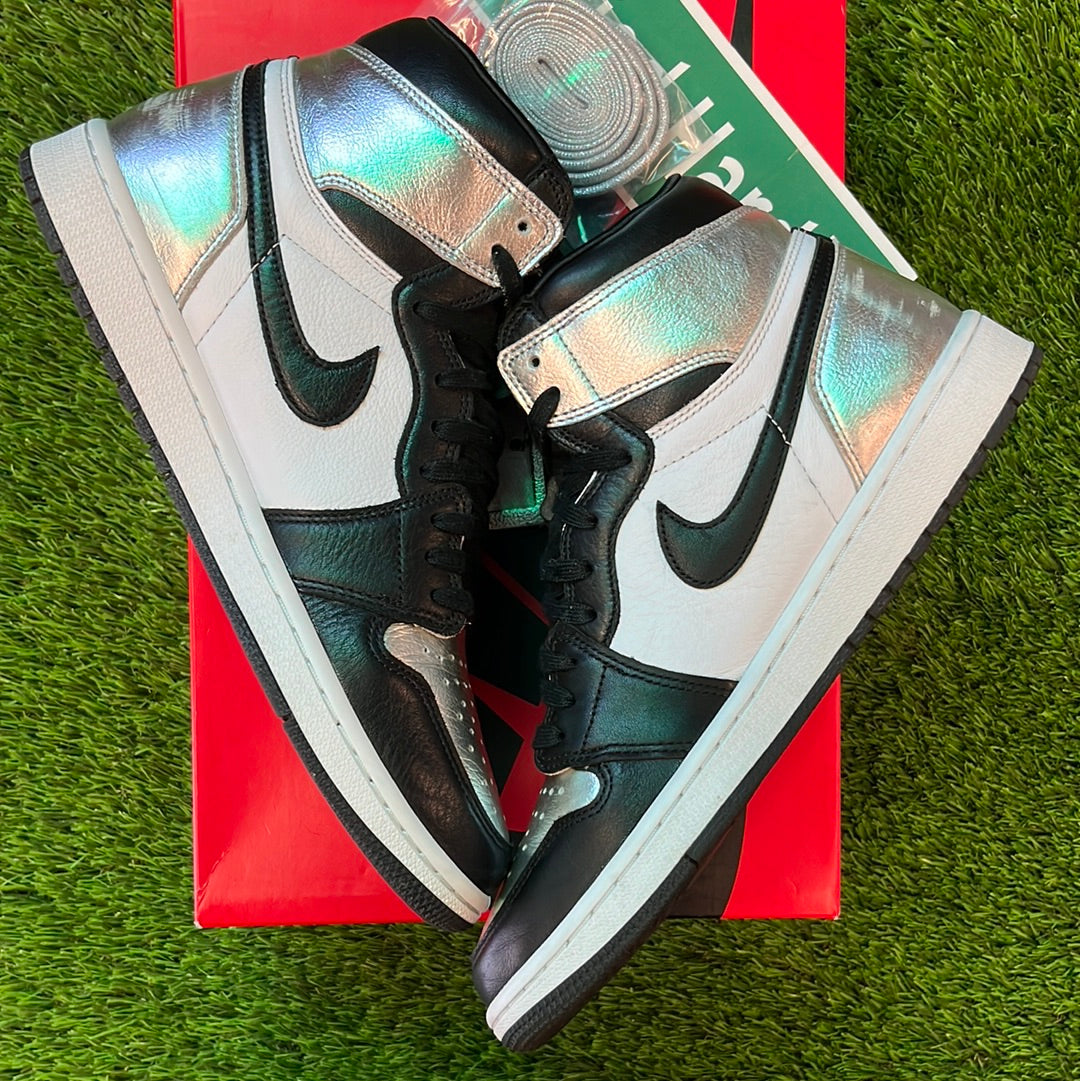 Wmns Air Jordan 1 Retro High OG 'Silver Toe'