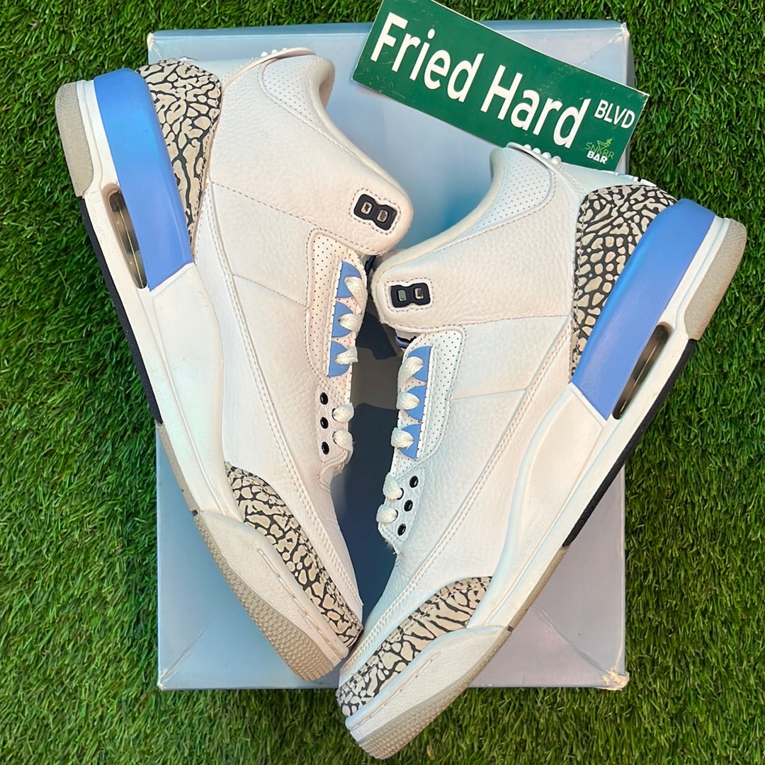 Air Jordan 3 Retro 'UNC'