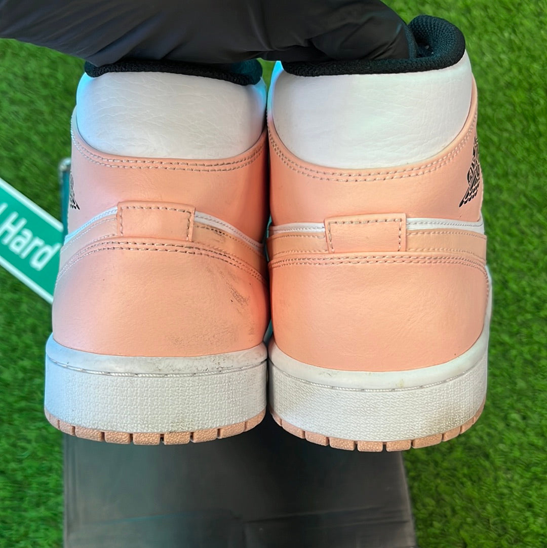 Air Jordan 1 Mid 'Crimson Tint'