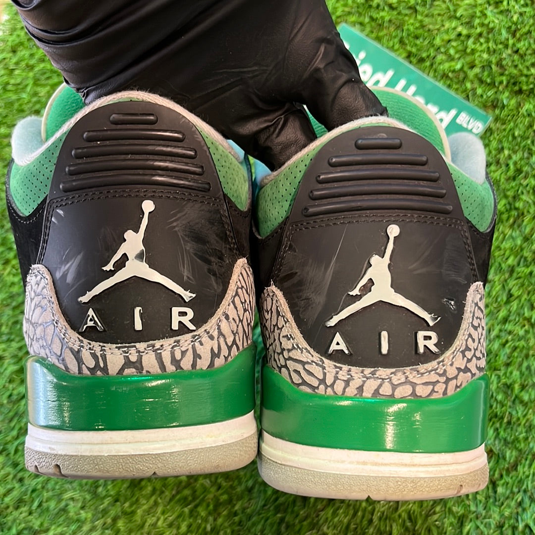 Air Jordan 3 Retro 'Pine Green'
