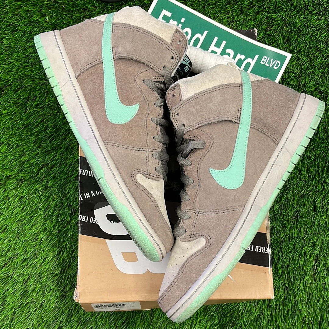 Dunk High Pro SB 'Soft Grey'