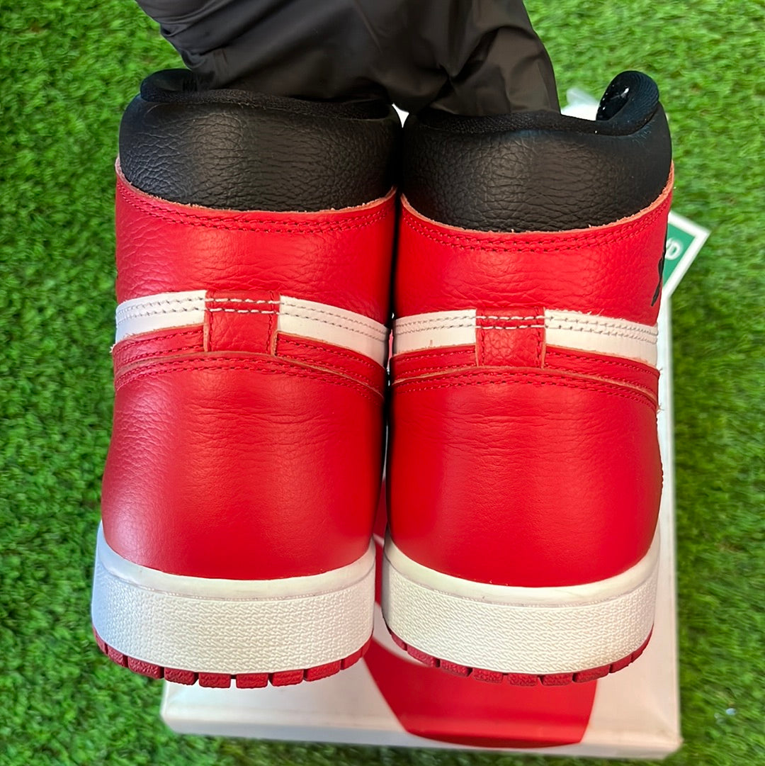 Air Jordan 1 Retro High OG 'Heritage'