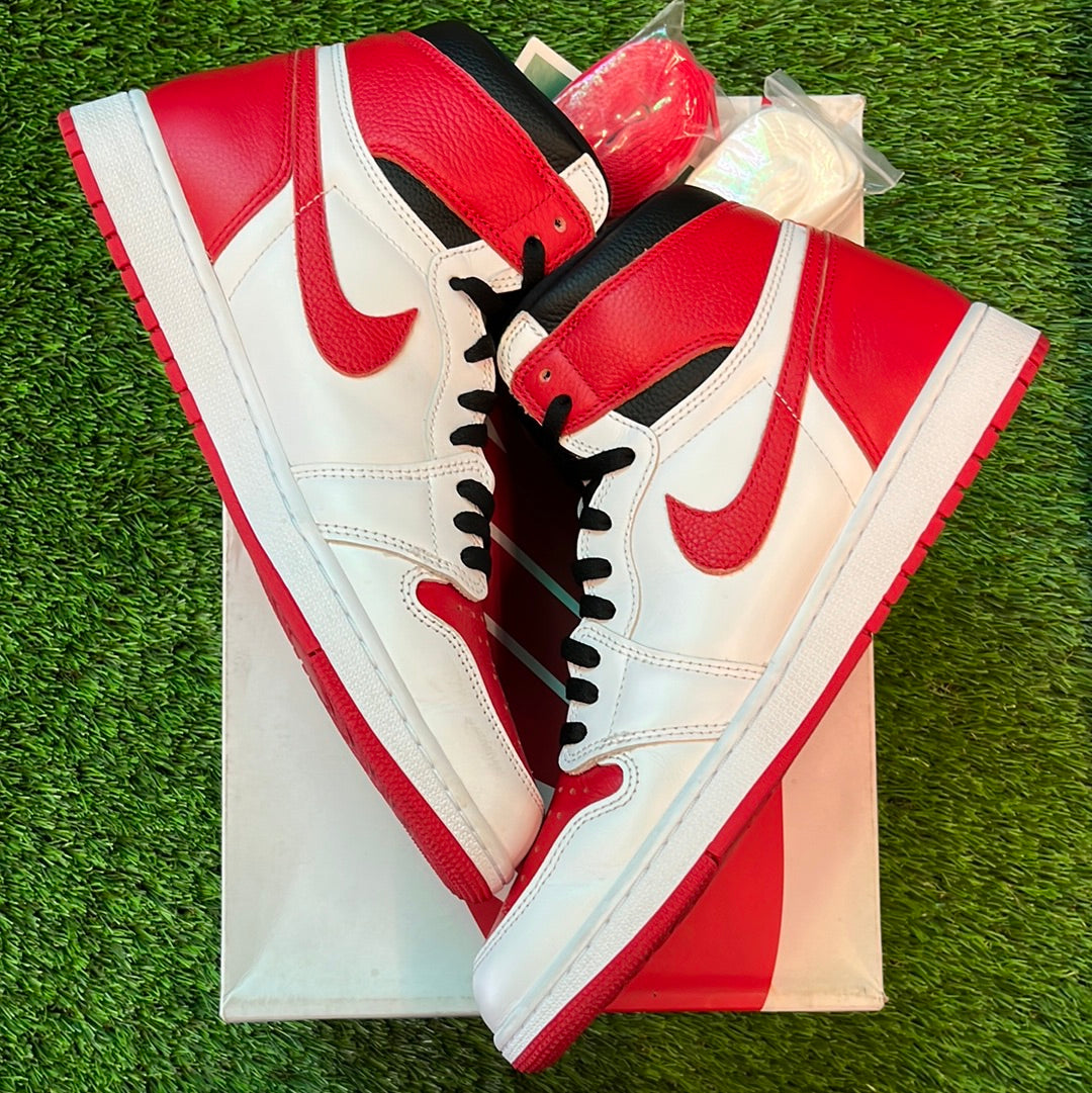 Air Jordan 1 Retro High OG 'Heritage'