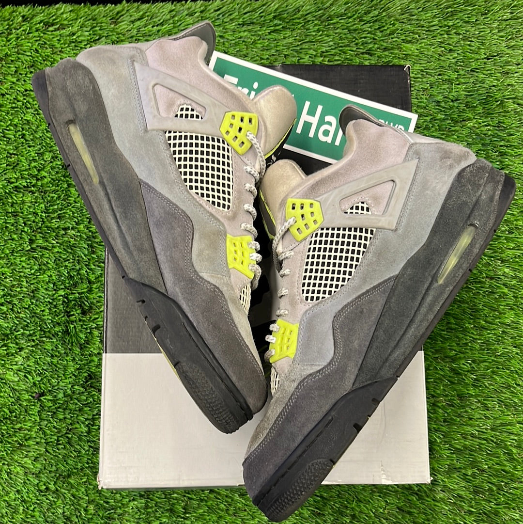 Air Jordan 4 Retro SE 'Neon 95'