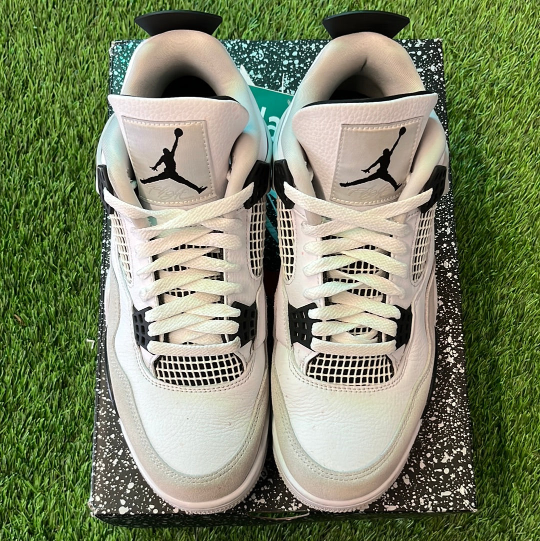 Air Jordan 4 Retro 'Military Black'