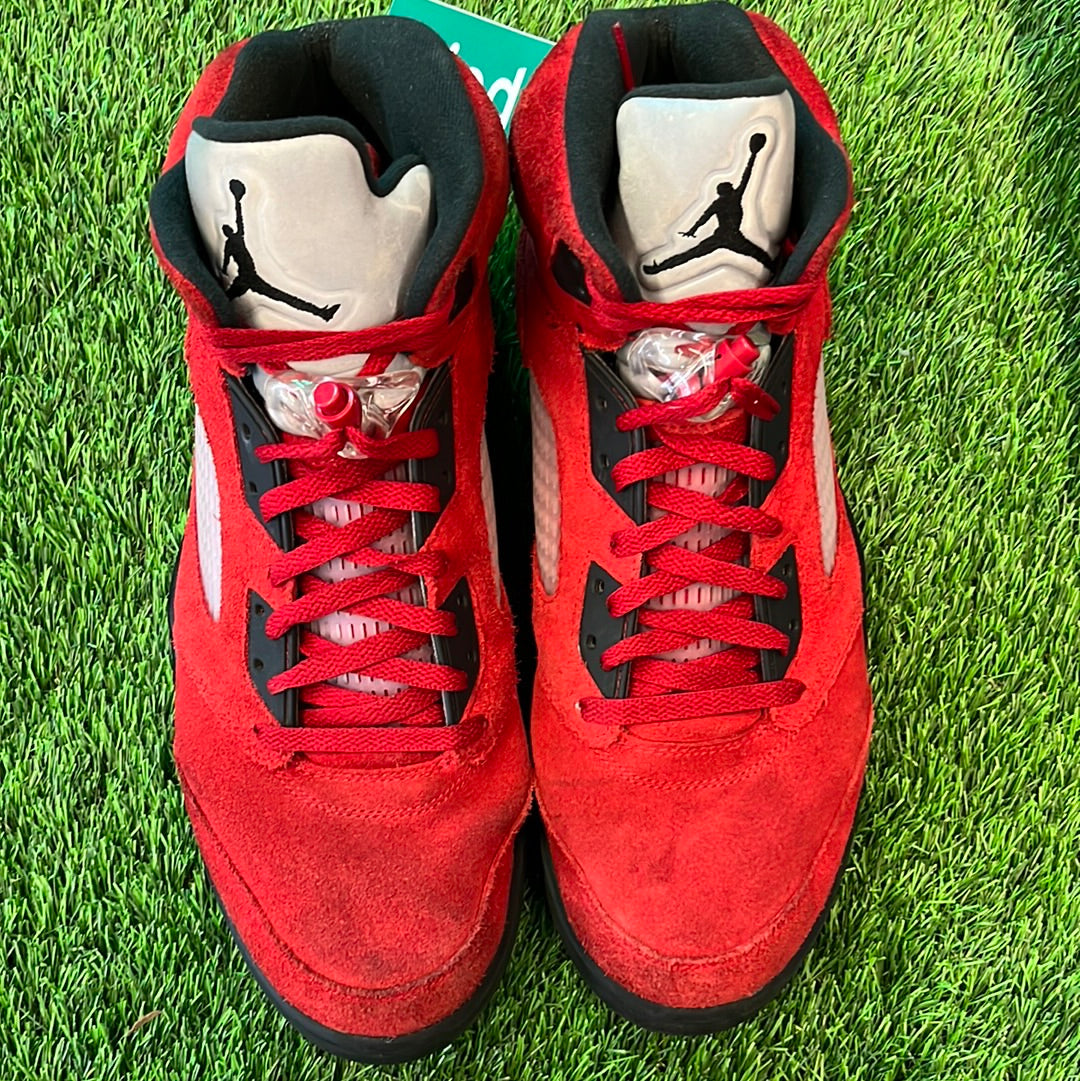EXCLUSIVE Air Jordan 5 Retro 'Raging Bull' 2021