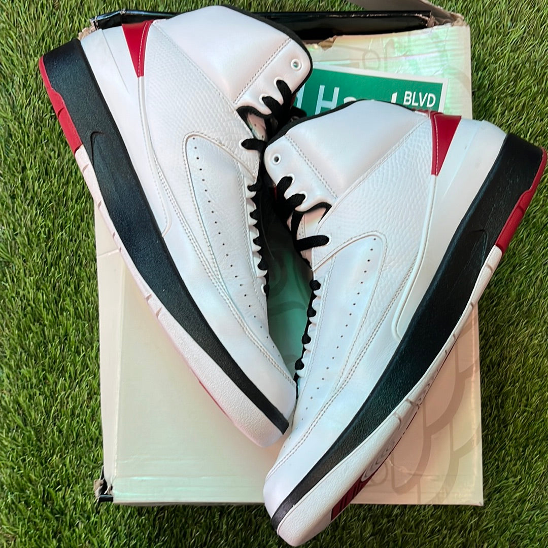 Air Jordan 2 Retro 'Chicago' 2022