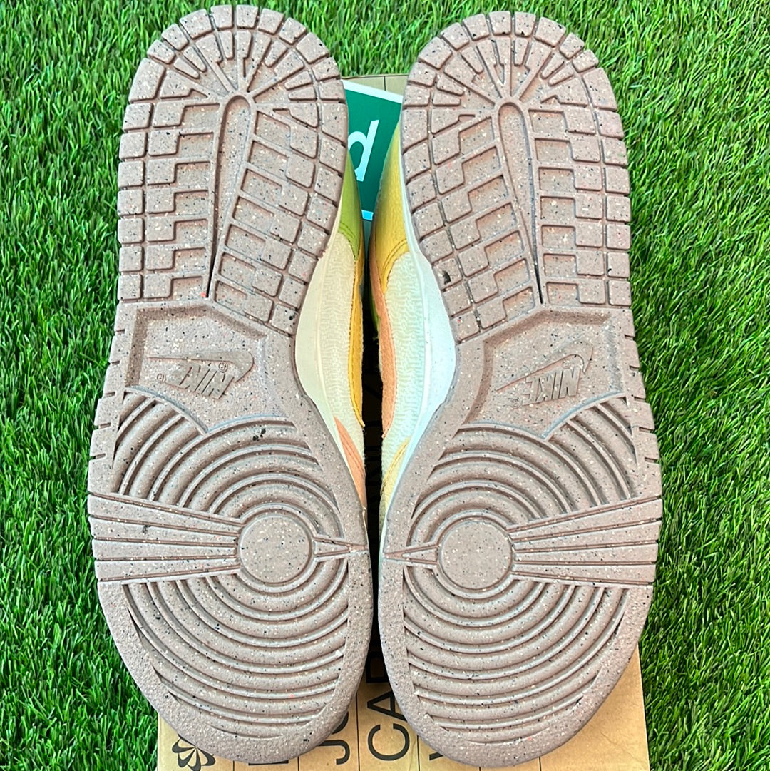 Wmns Dunk Low SE 'Sun Club'