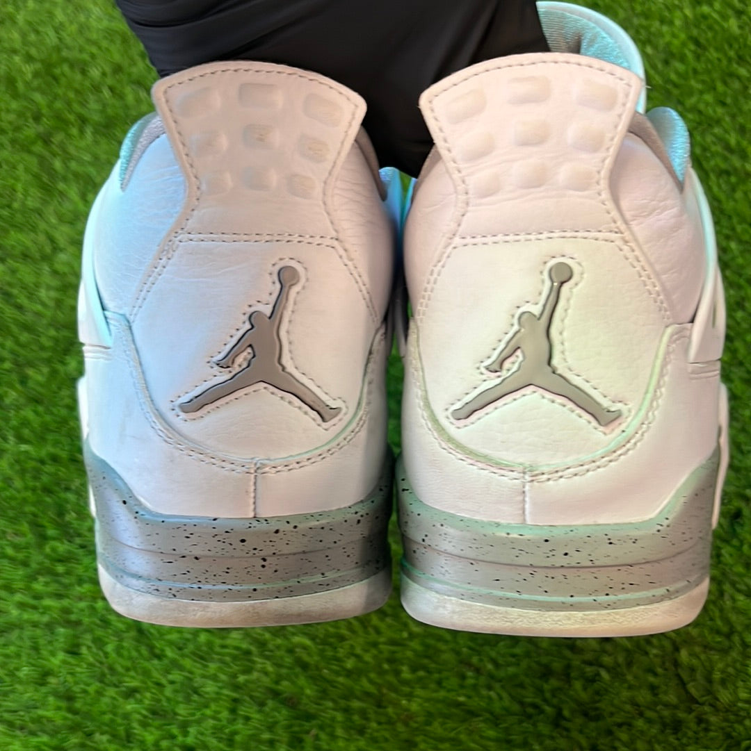 Air Jordan 4 Retro 'White Oreo'