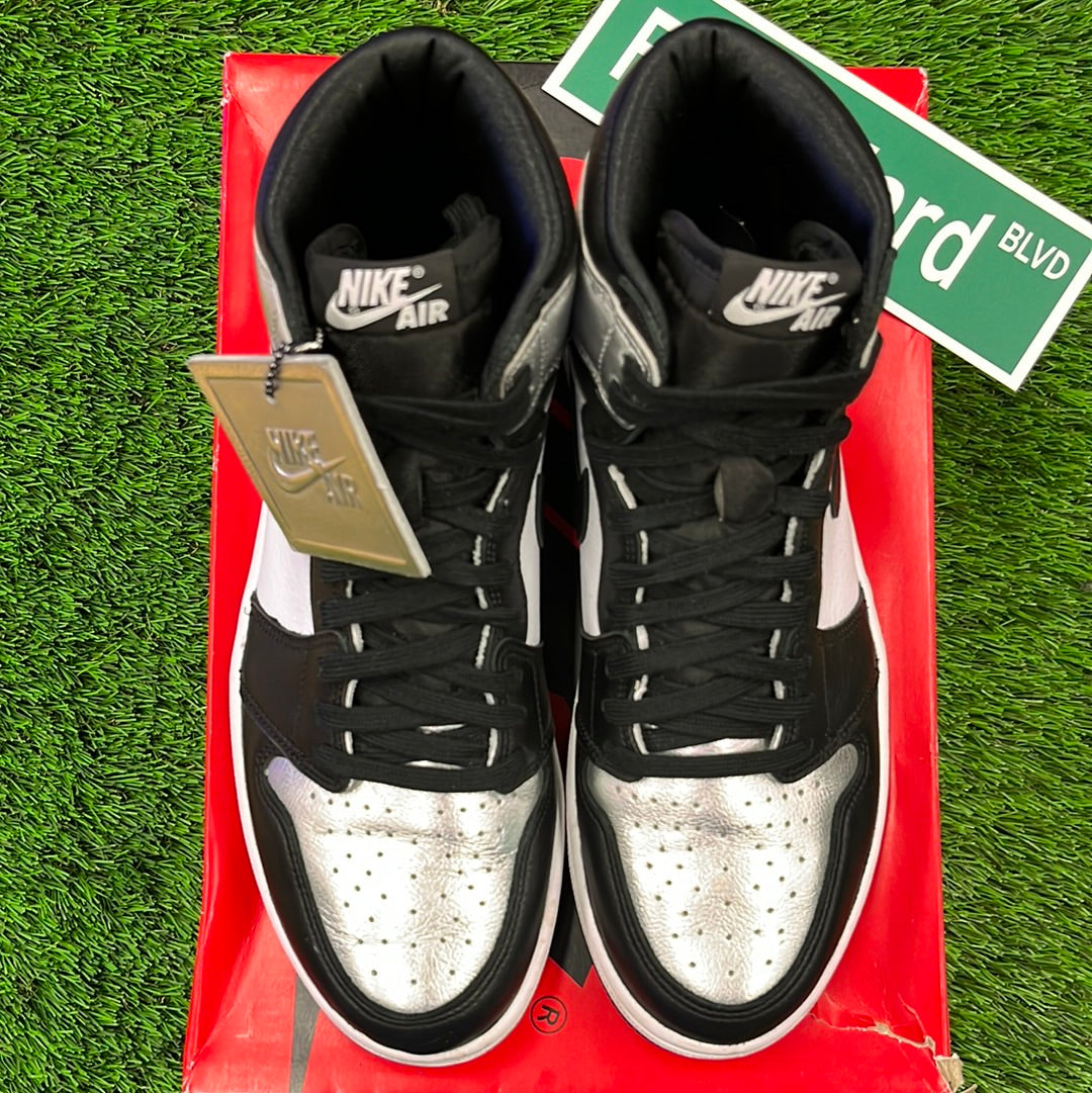Wmns Air Jordan 1 Retro High OG 'Silver Toe'