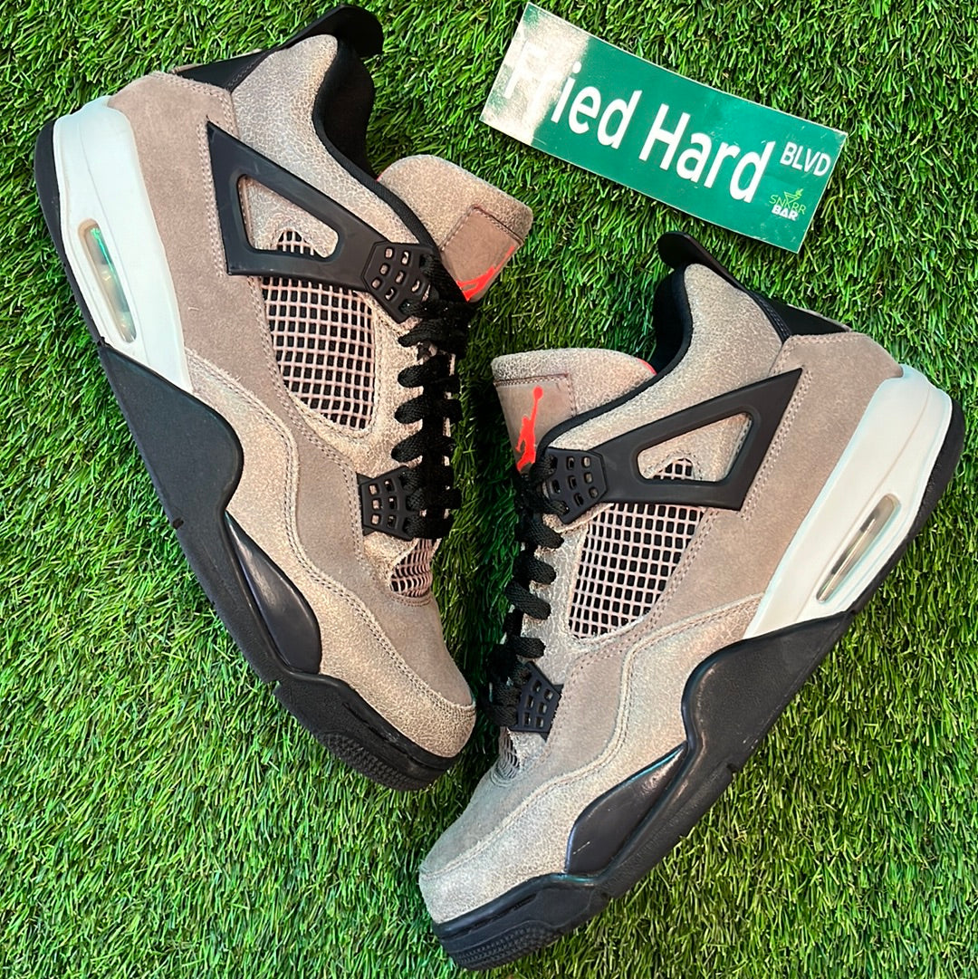 Air Jordan 4 Retro 'Taupe Haze'