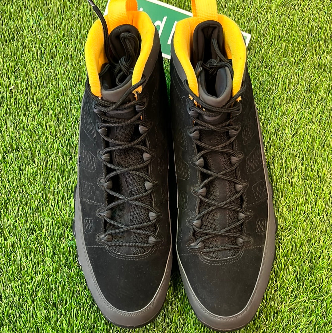 Air Jordan 9 Retro ‘Dark Charcoal University Gold’