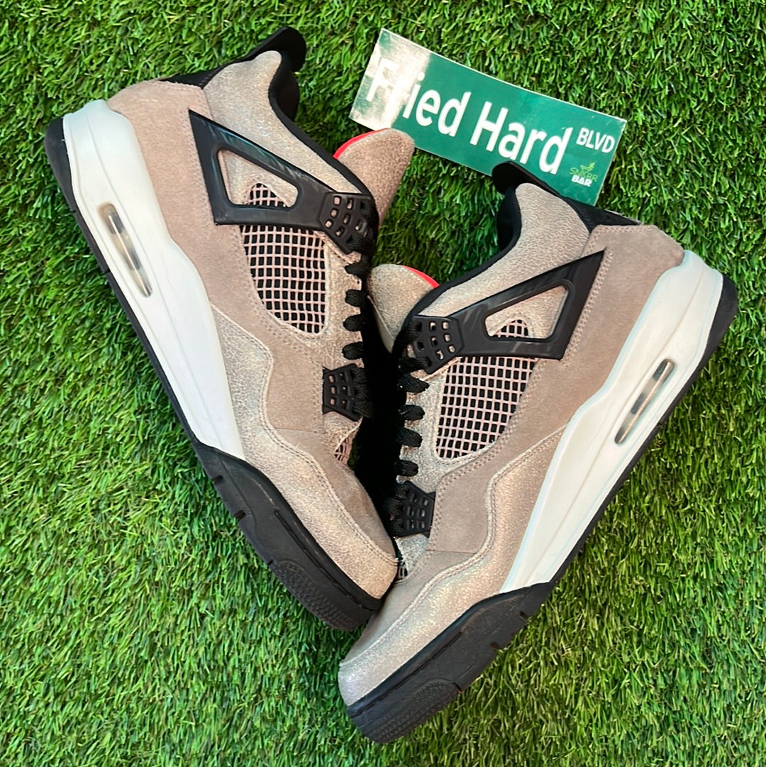 Air Jordan 4 Retro 'Taupe Haze'