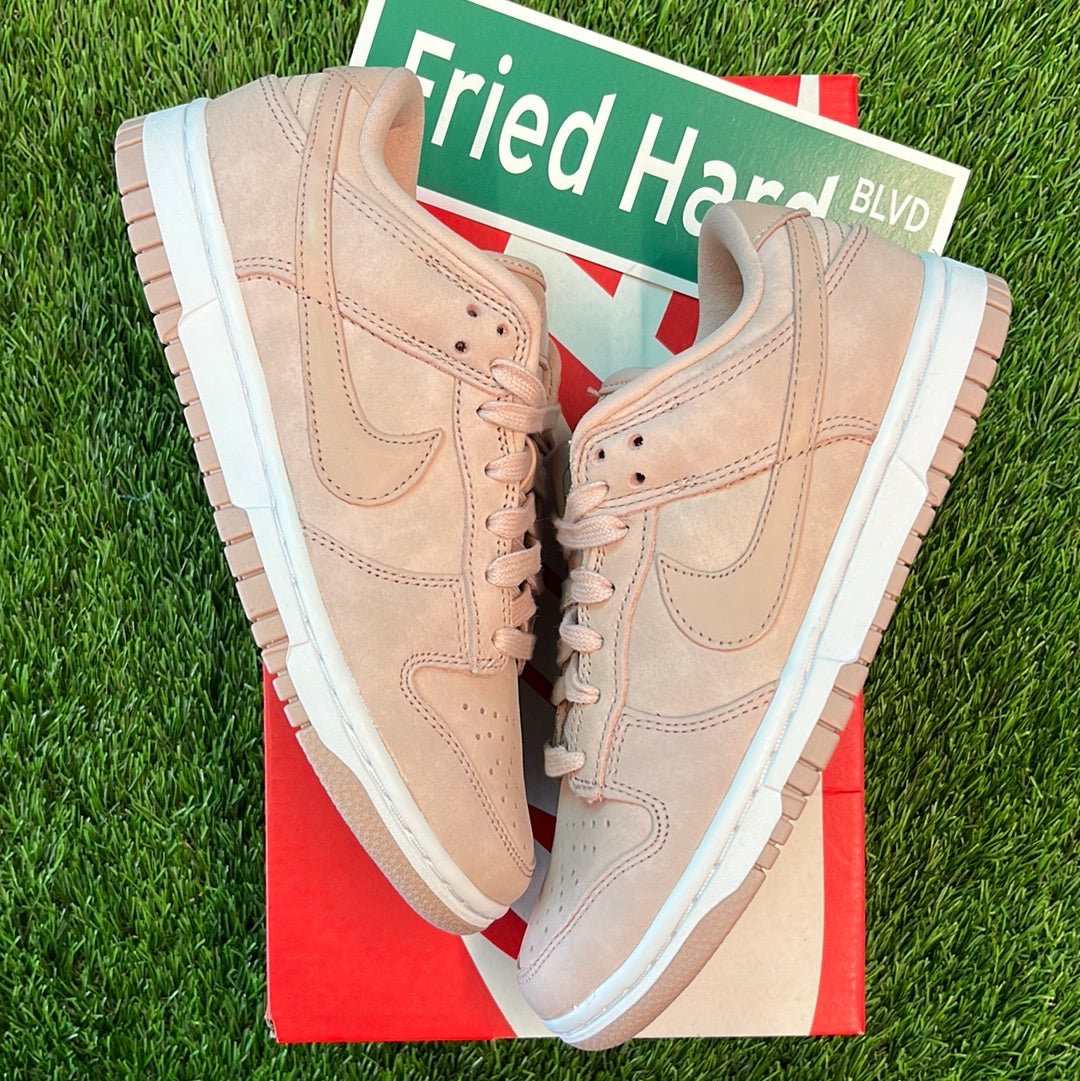 Wmns Dunk Low Premium 'Soft Pink'