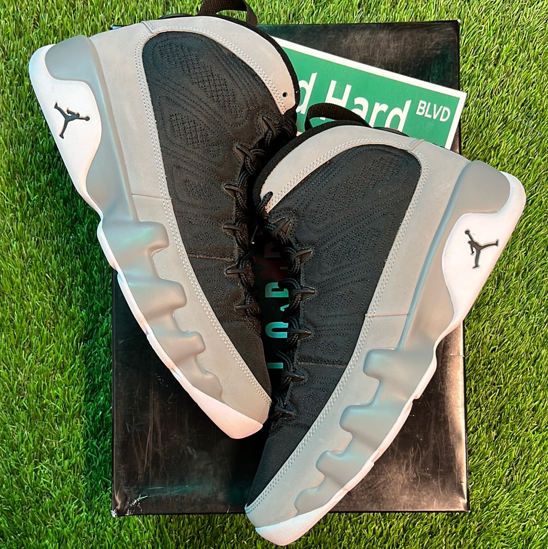 Air Jordan 9 Retro 'Particle Grey'