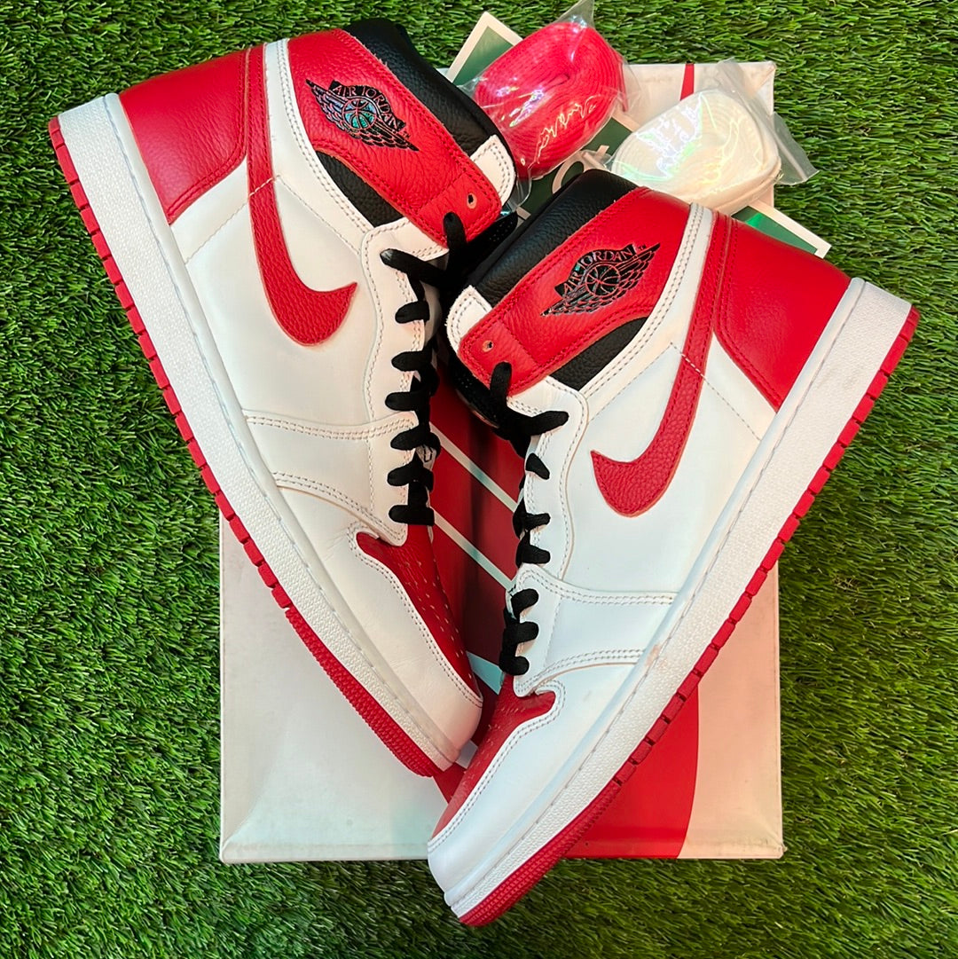 Air Jordan 1 Retro High OG 'Heritage'