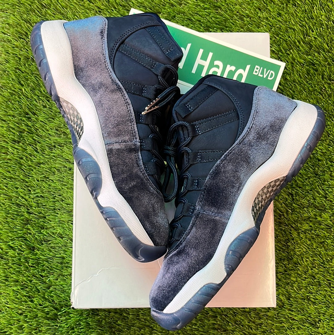 Wmns Air Jordan 11 Retro 'Midnight Navy Velvet'
