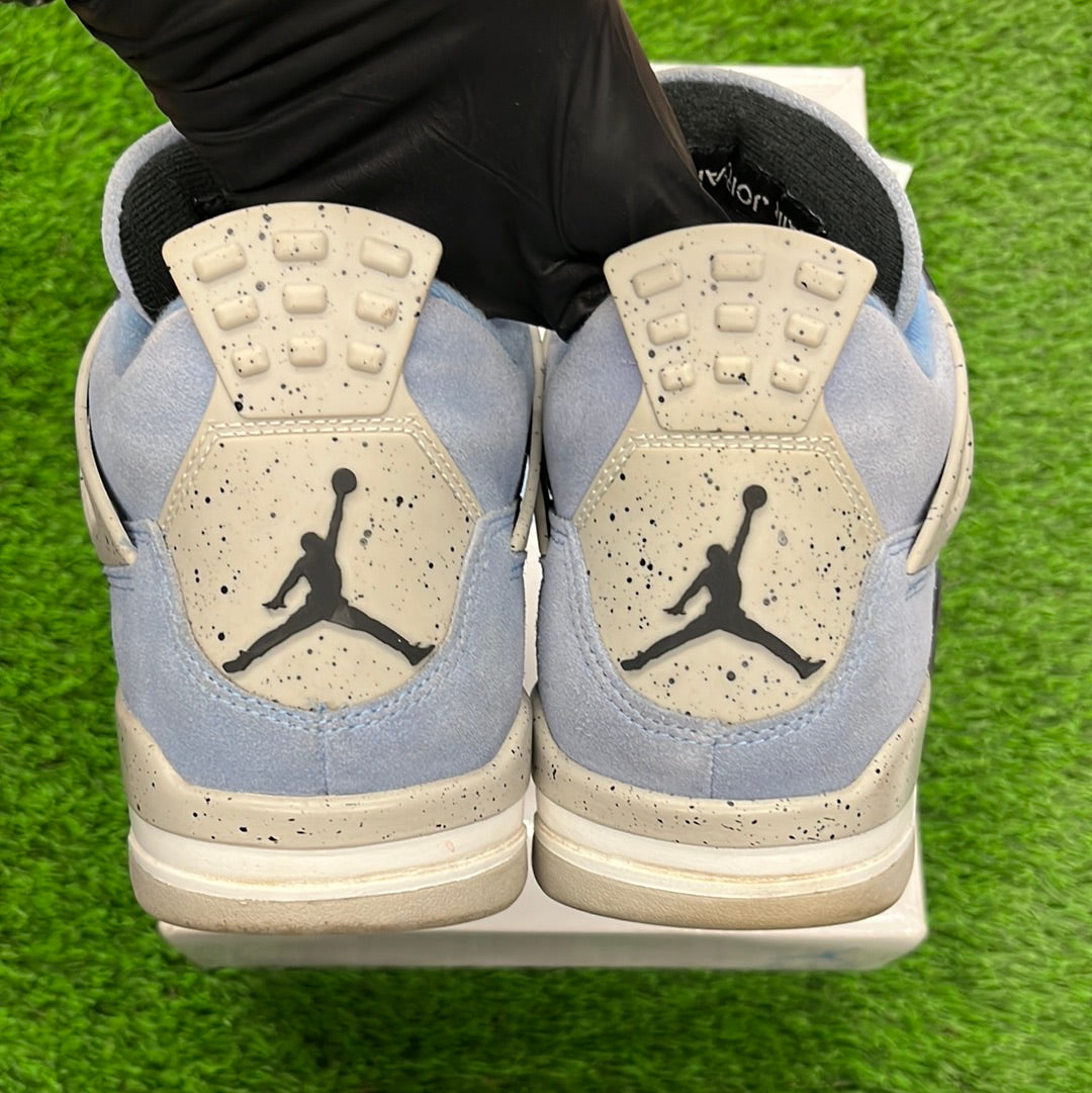 Air Jordan 4 Retro 'University Blue'