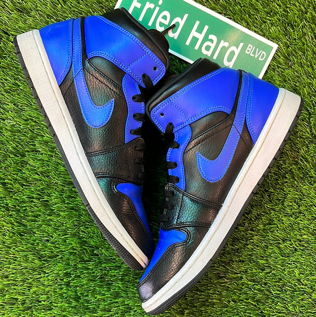 Air Jordan 1 Mid 'Hyper Royal'