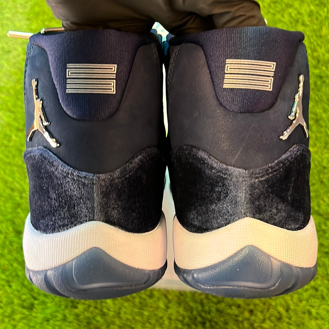 Wmns Air Jordan 11 Retro 'Midnight Navy Velvet'